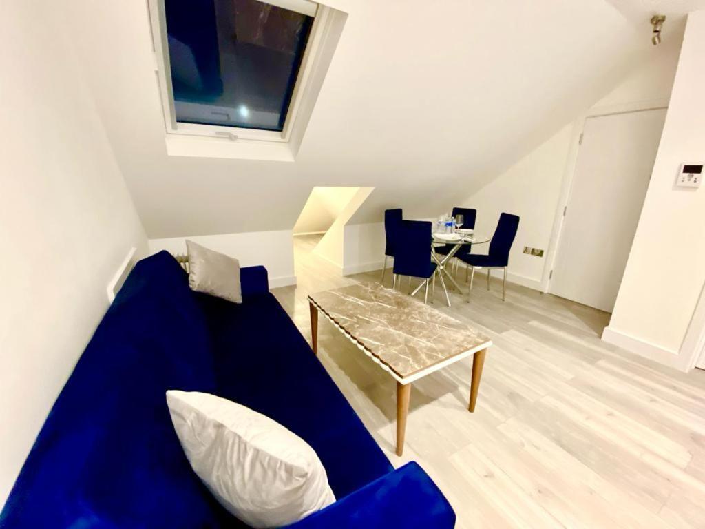 Lovely One Bed In Apartment London