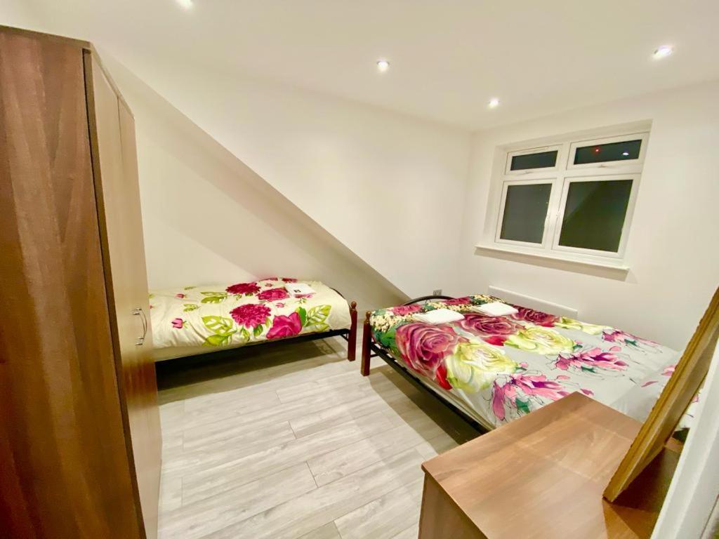 Lovely One Bed In London